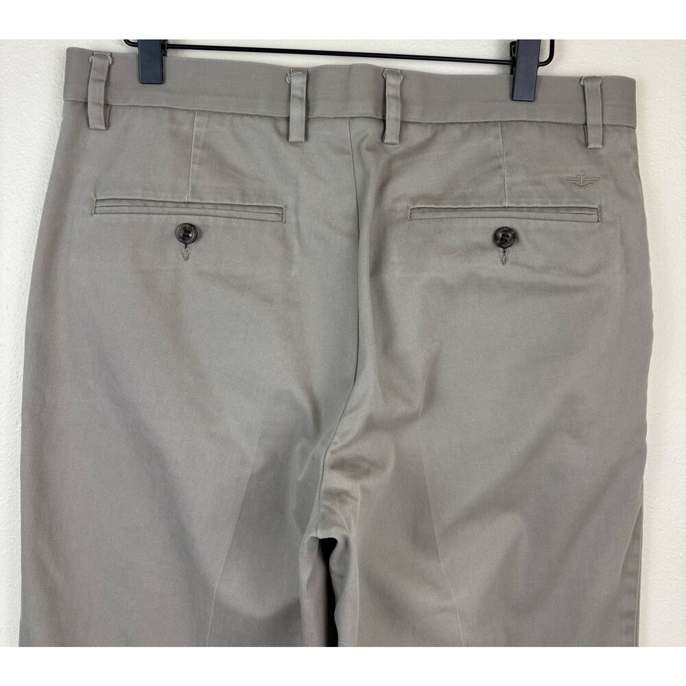 Dockers Men's Signature Straight Fit Creased Khaki Pants W34 L34 Timberwolf - Picture 11 of 13